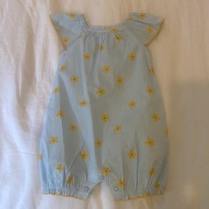 Carter’s 12m romper